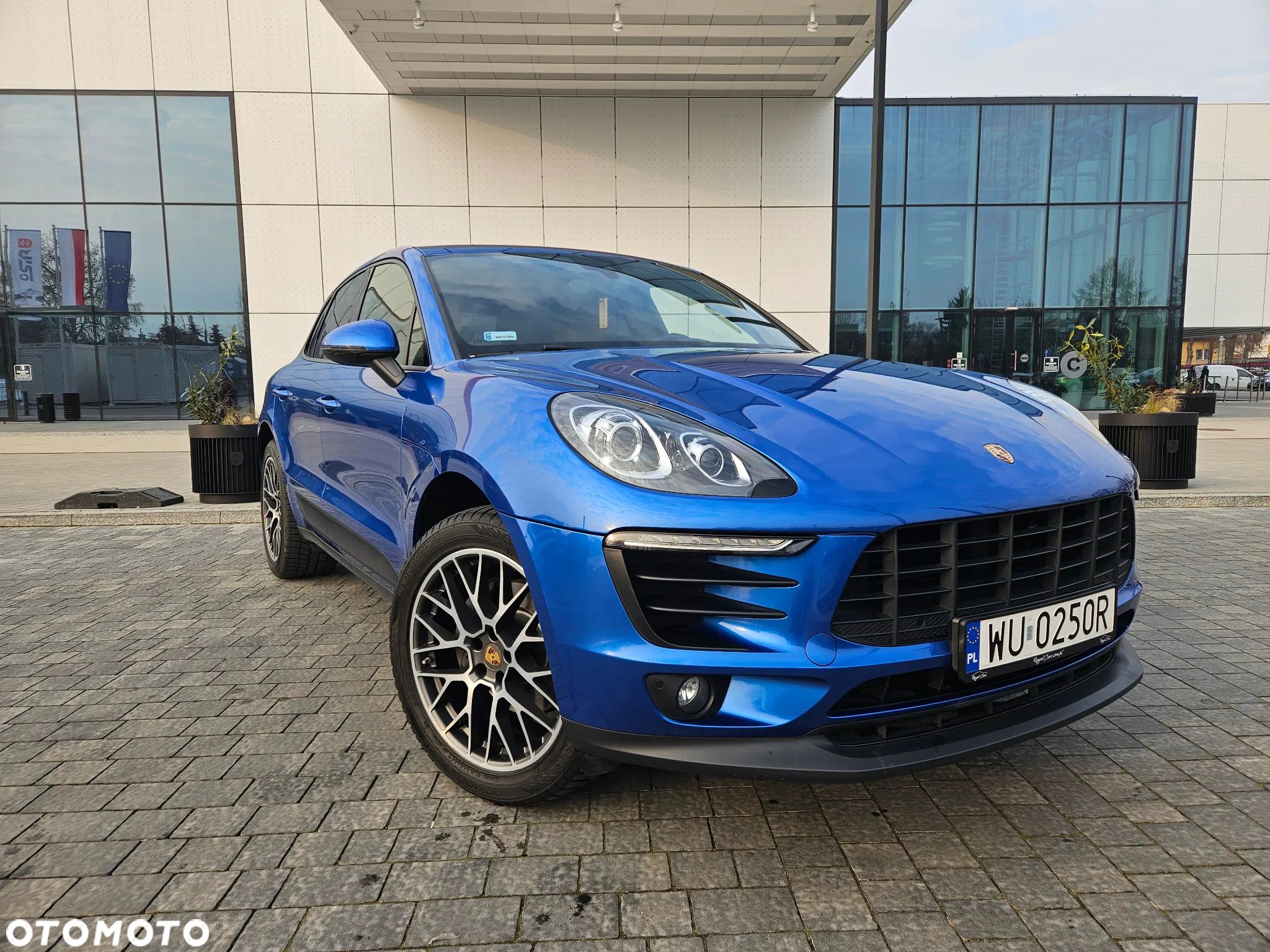 Porsche Macan - 1