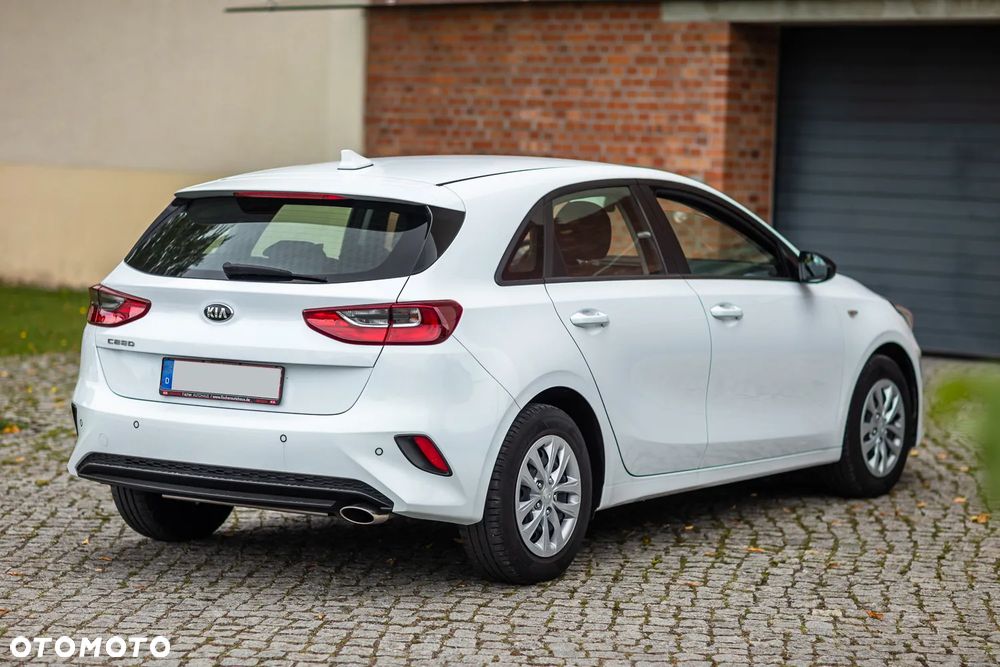 Kia Ceed 1.0 T-GDI 100 OPF Attract - 11
