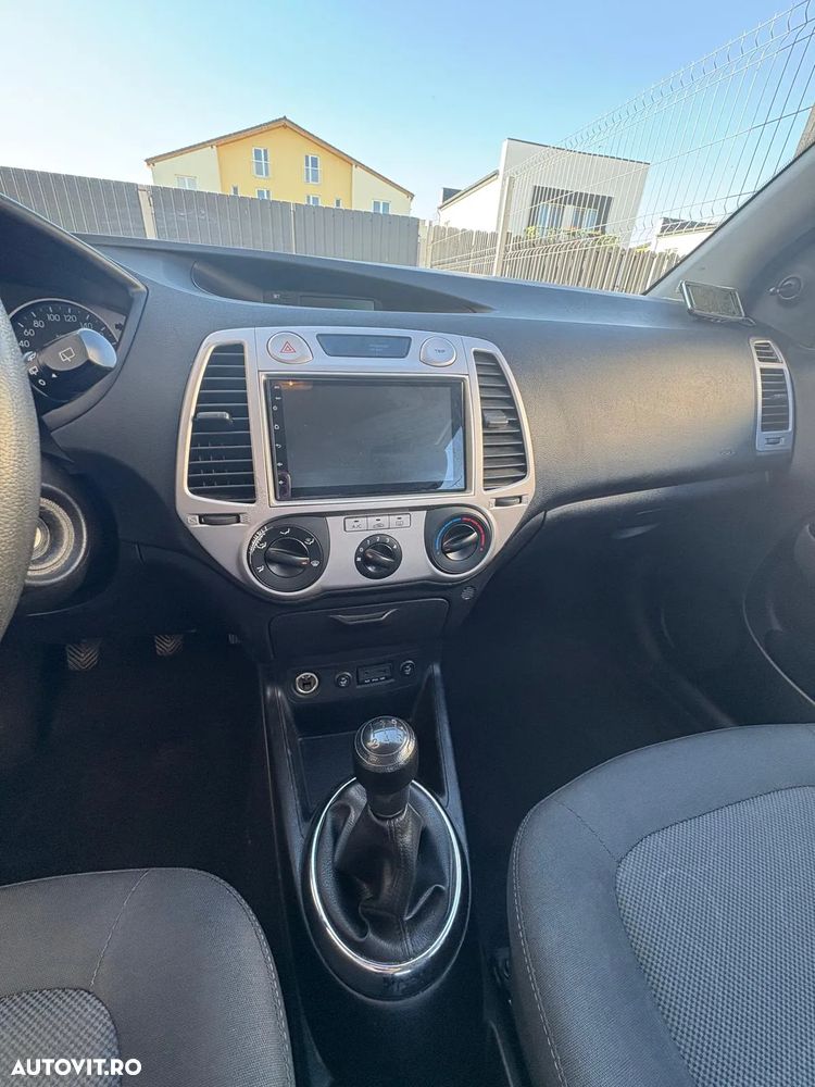 Hyundai i20 - 16