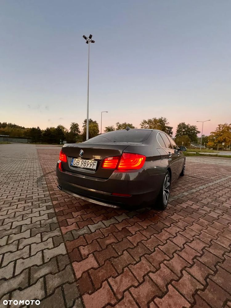 BMW Seria 5 520d - 8