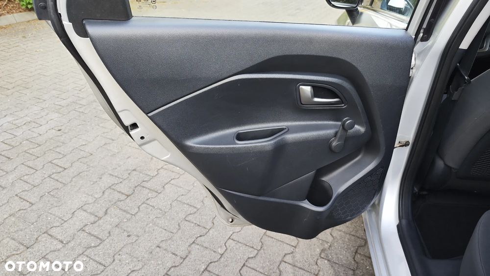 Kia Rio 1.4 Edition 7 - 18