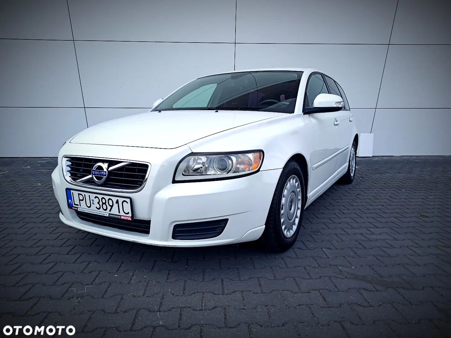 Volvo V50 D2 - 1