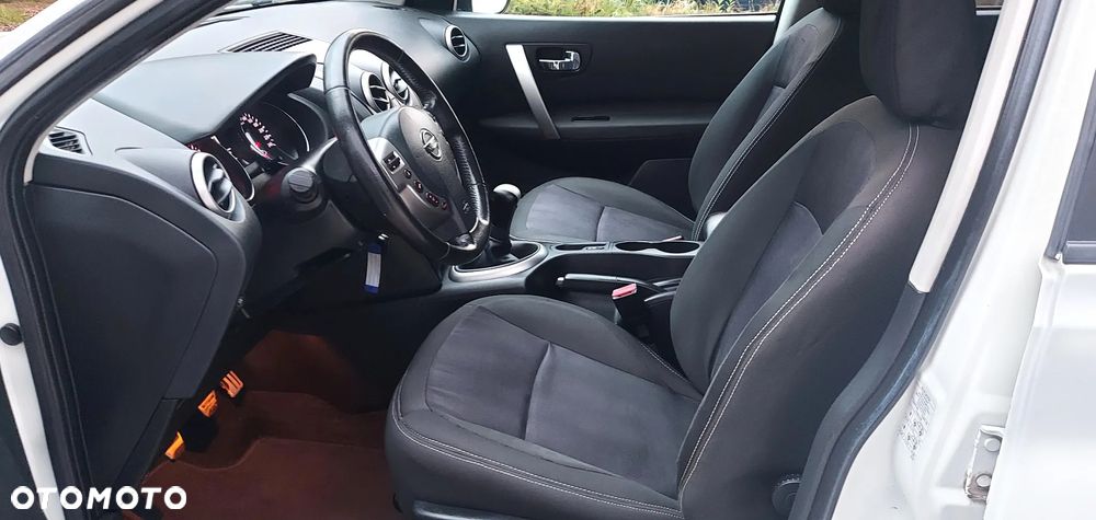 Nissan Qashqai 1.6 360 - 27
