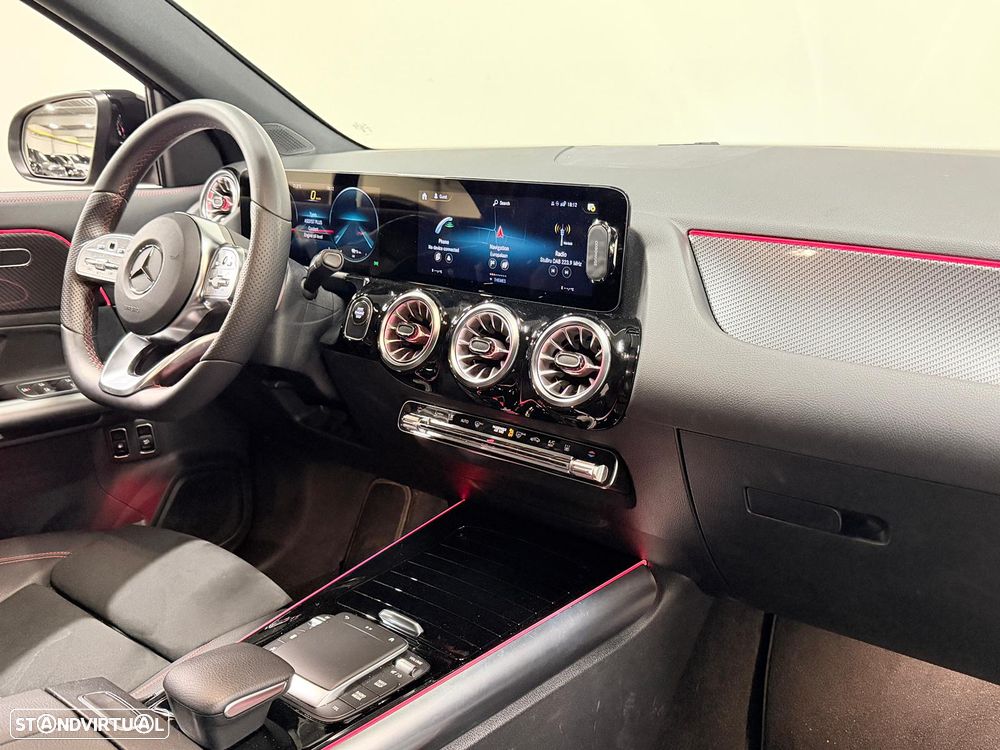 Mercedes-Benz GLA 250 e AMG Line - 12