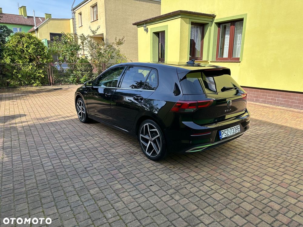 Volkswagen Golf - 10