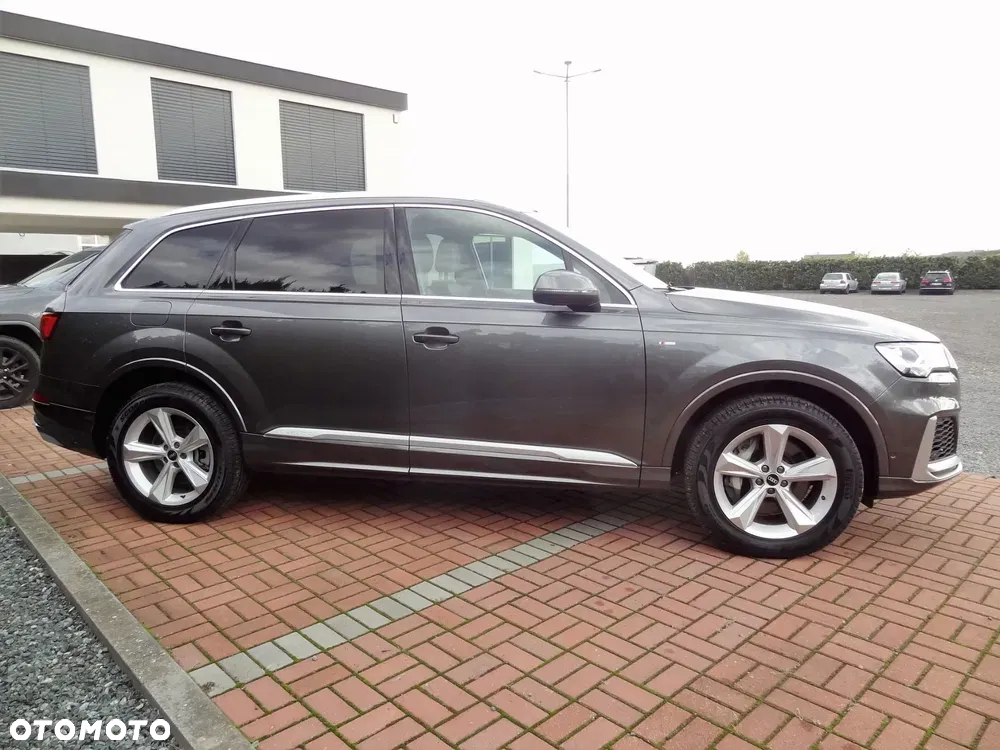 Audi Q7 - 7
