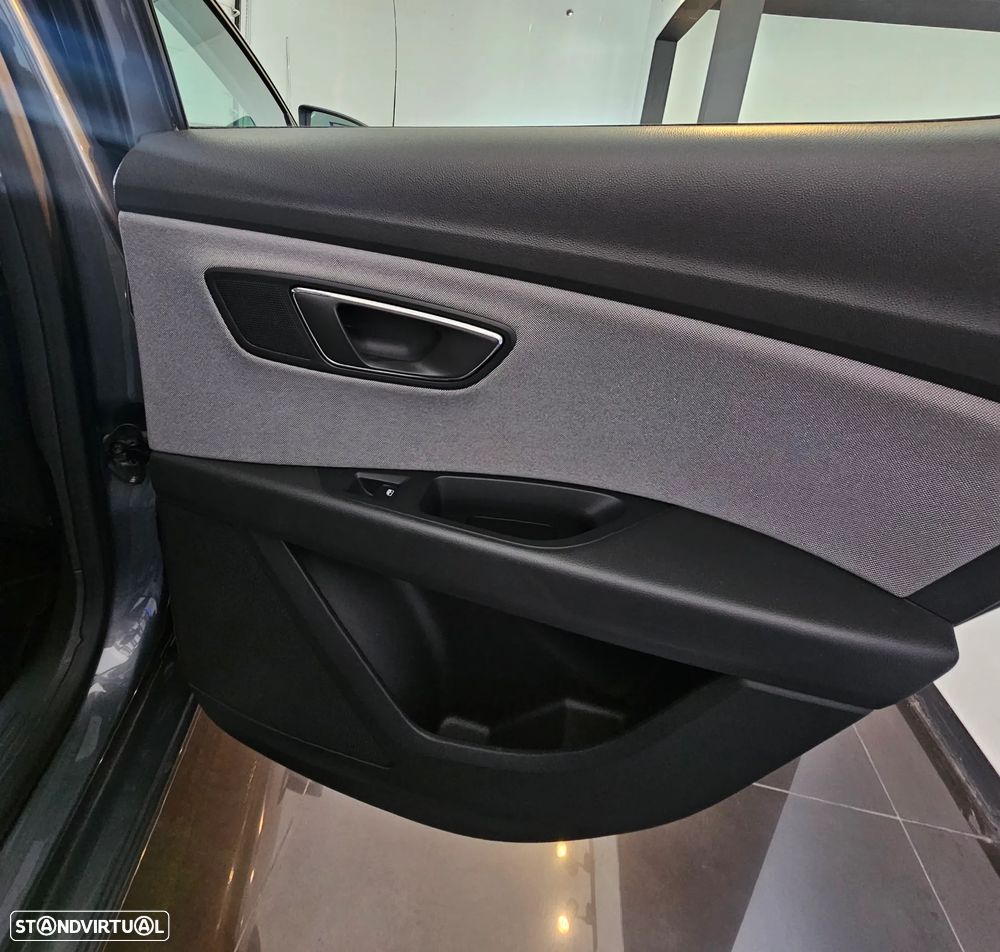 SEAT Leon 1.6 TDI DPF - 12