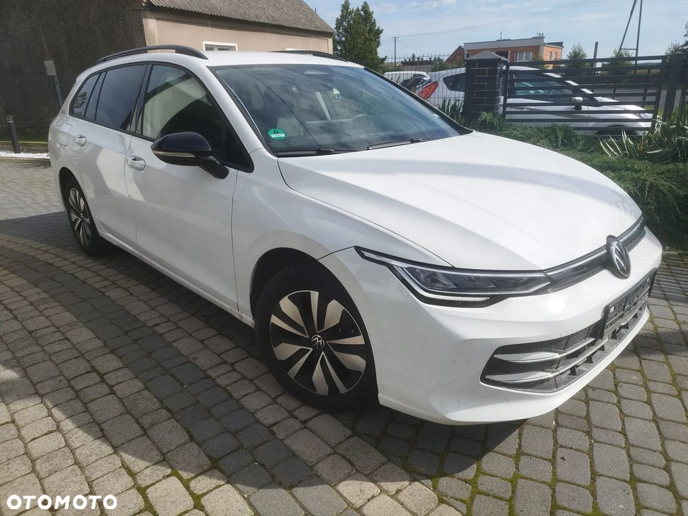 Volkswagen Golf 1.5 eTSI OPF DSG Goal