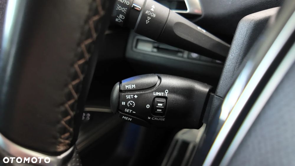 Peugeot 5008 2.0 BlueHDi Allure 7os - 24