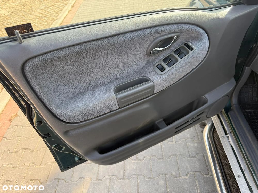 Suzuki Grand Vitara 2.7 V6 - 14