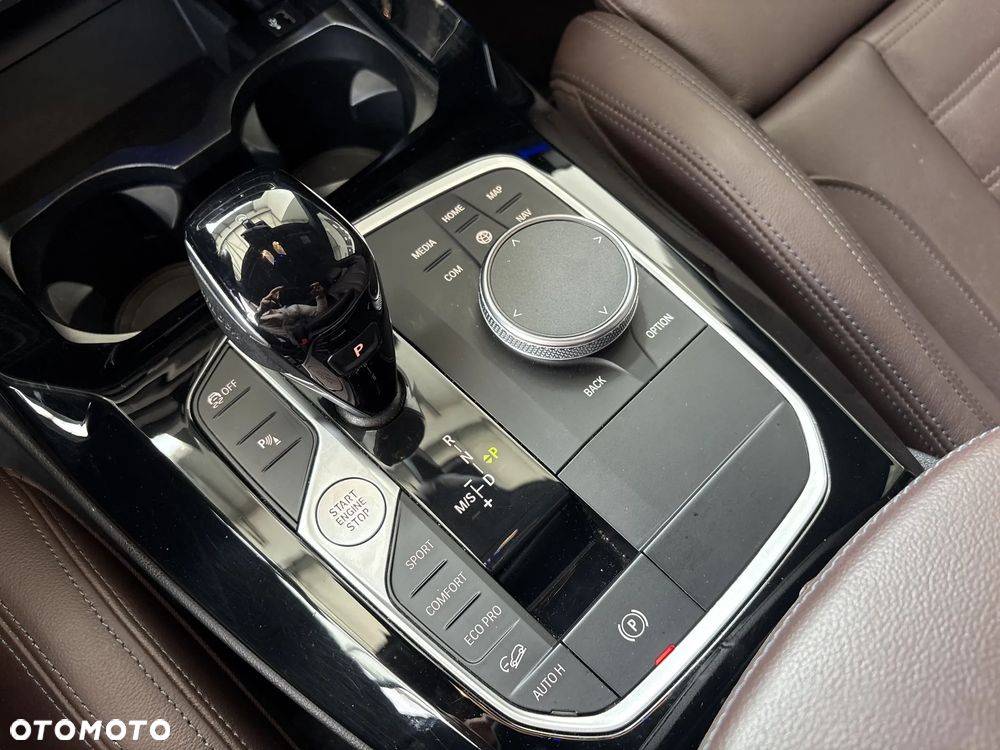 BMW X3 xDrive20i mHEV - 17