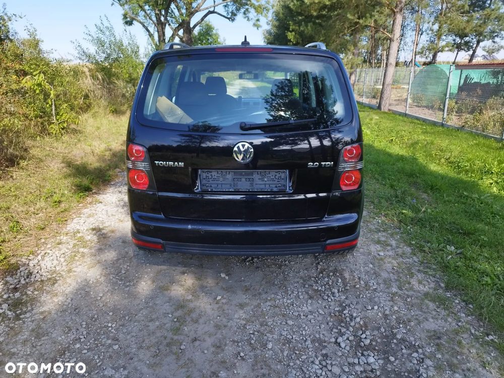 Volkswagen Touran 2.0 TDI DPF Cross DSG - 10
