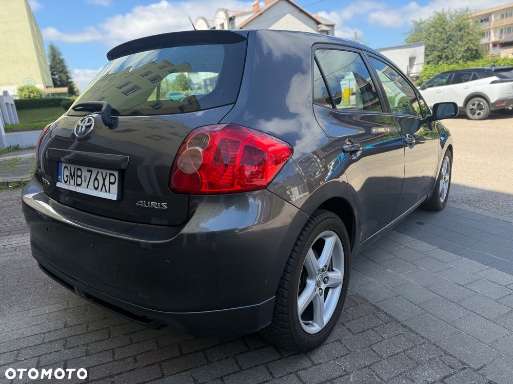 Toyota Auris 1.4 D-4D Premium - 6