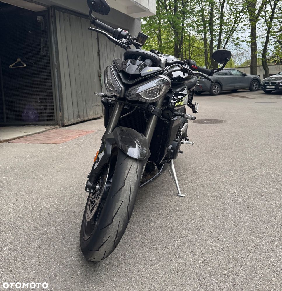 Triumph Street Triple - 3