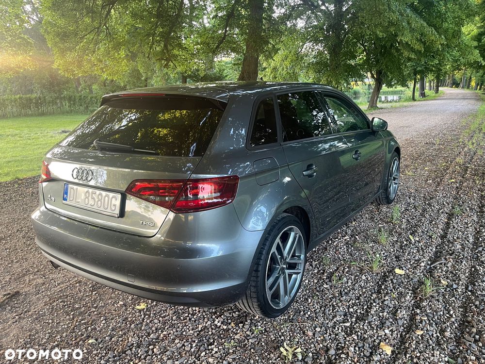Audi A3 1.2 TFSI Attraction S tronic - 8