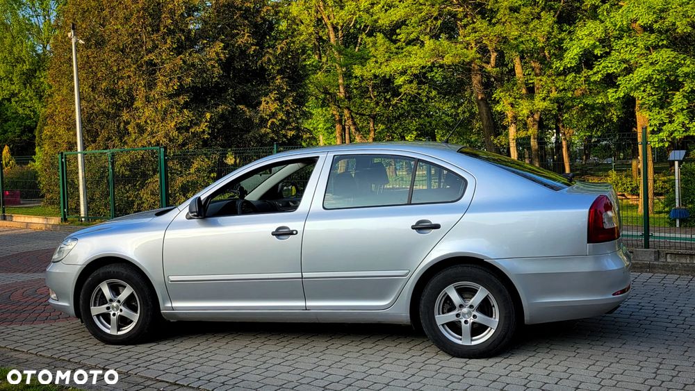 Skoda Octavia 1.6 TDI Active - 8