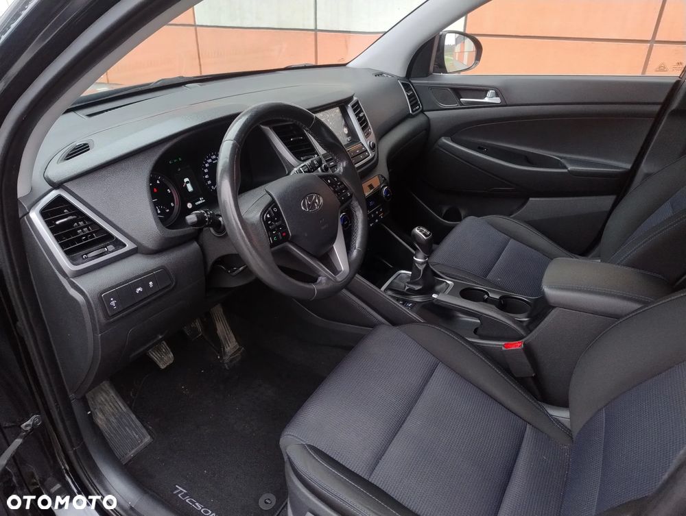 Hyundai Tucson blue 1.7 CRDi 2WD Advantage - 8