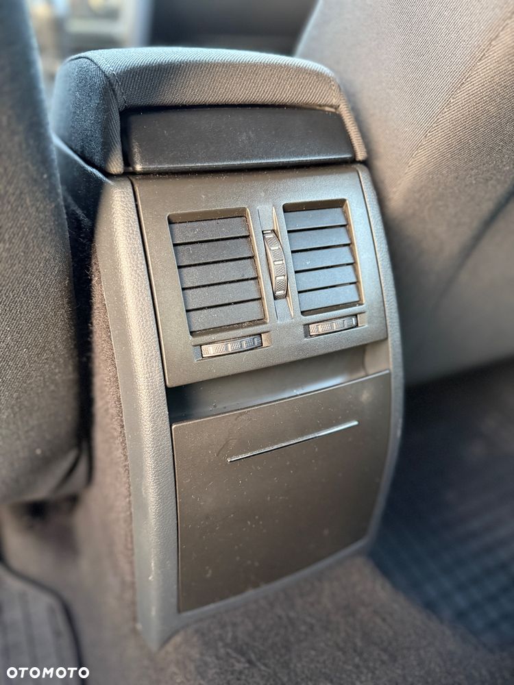 Skoda Octavia 1.6 - 20