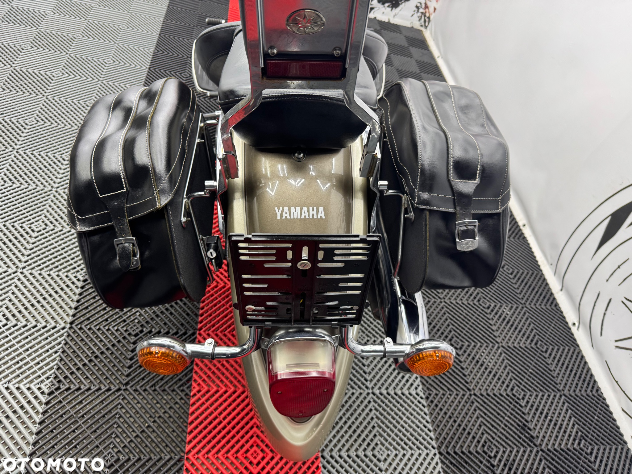Yamaha XVS - 18
