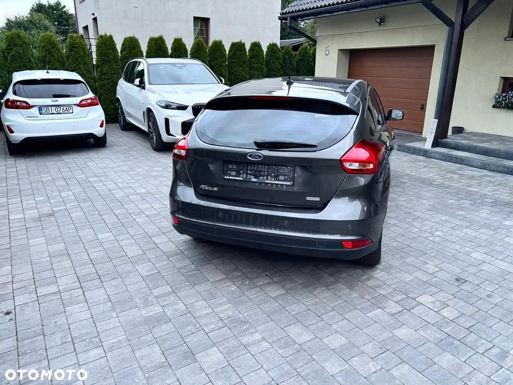 Ford Focus 1.0 EcoBoost Hybrid TITANIUM DESIGN - 17