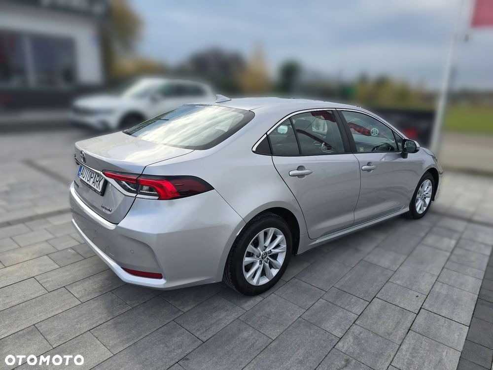 Toyota Corolla 1.8 Hybrid Comfort - 17