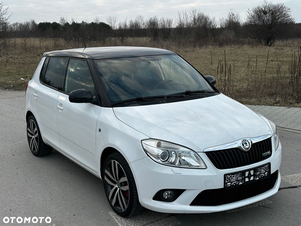 Skoda Fabia 1.4 TSI DSG RS - 3