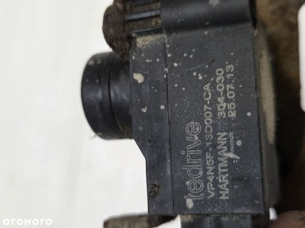 FORD KUGA MK2  CZUJNIK POZIOMU POZIOMOWANIA ŚWIATEŁ VP4N5F-13D007-CA - 10