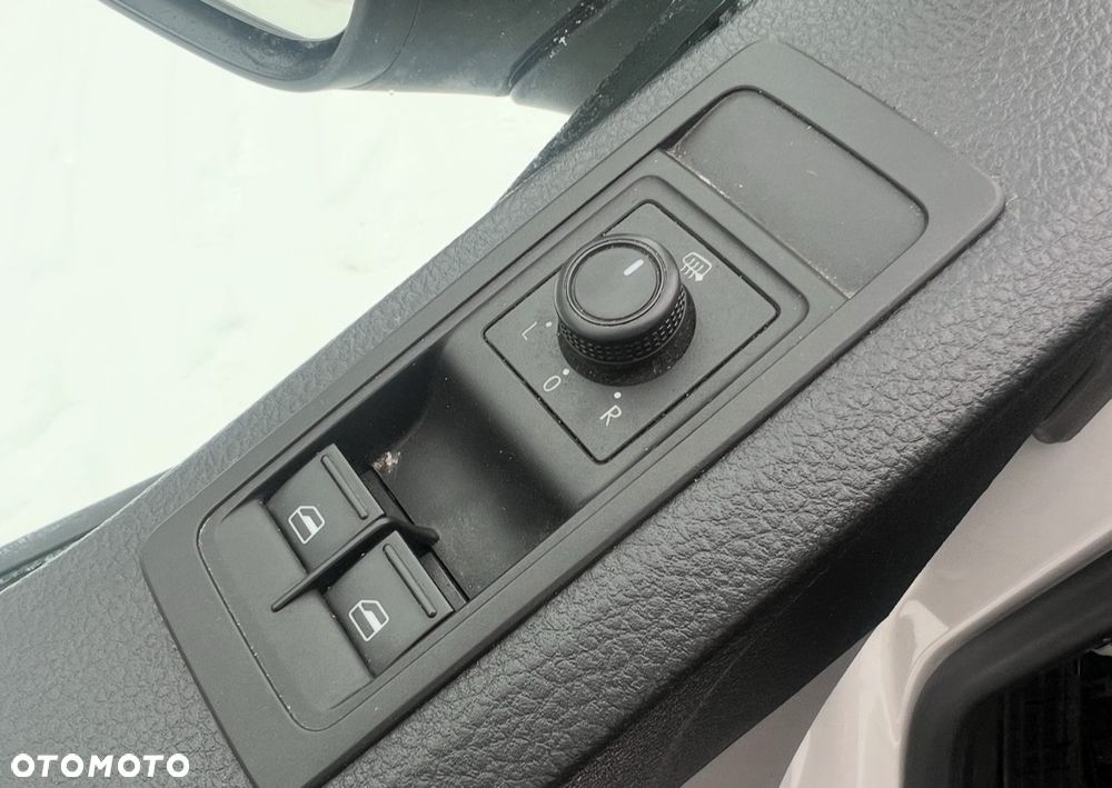 Volkswagen Transporter Lang - 9