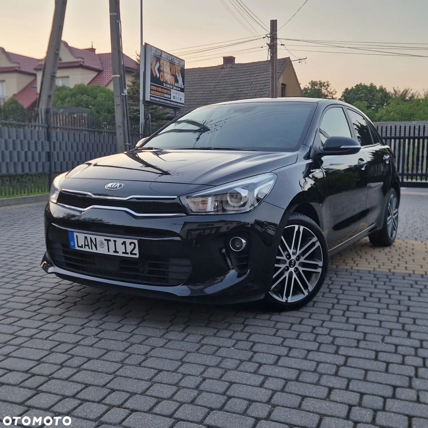 Kia Rio - 1