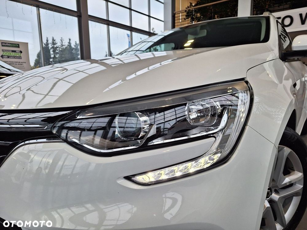 Renault Megane 1.5 Blue dCi Business - 9