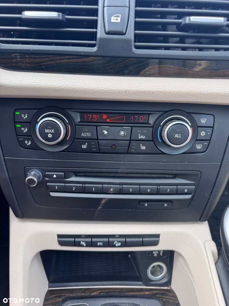 BMW X1 - 10