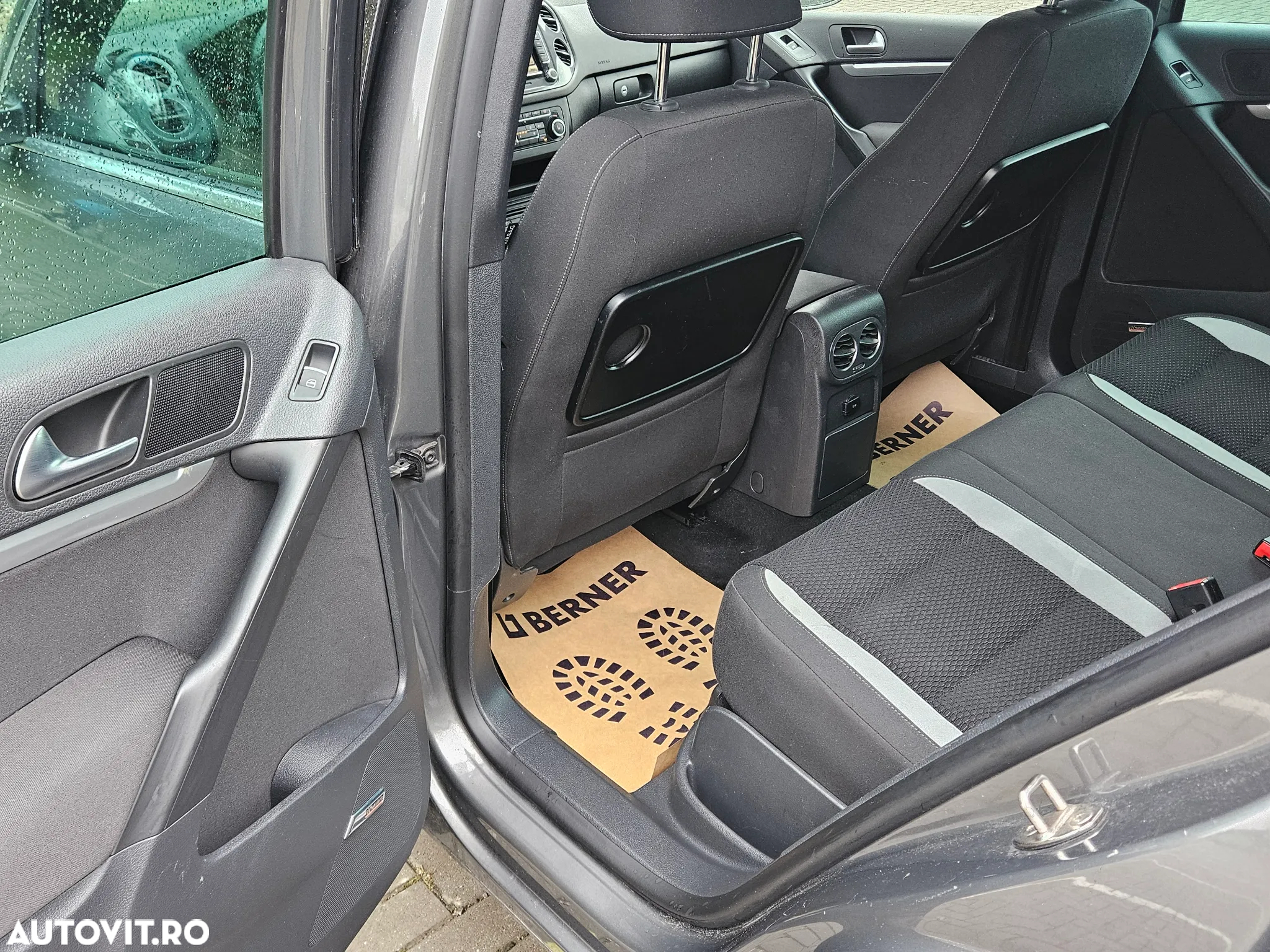 Volkswagen Tiguan - 7