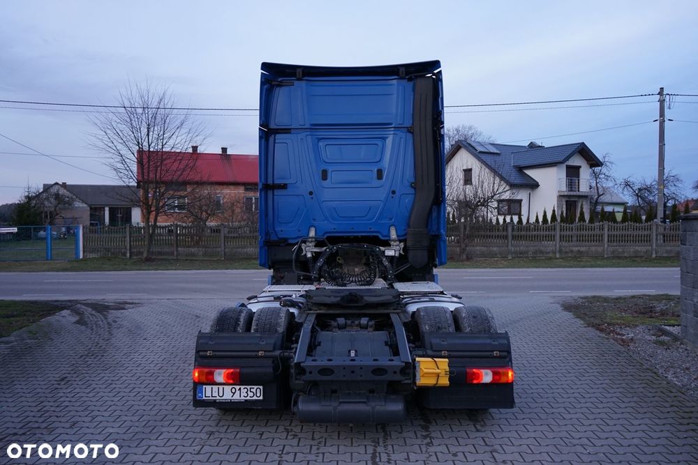 Mercedes-Benz 1845 - 33