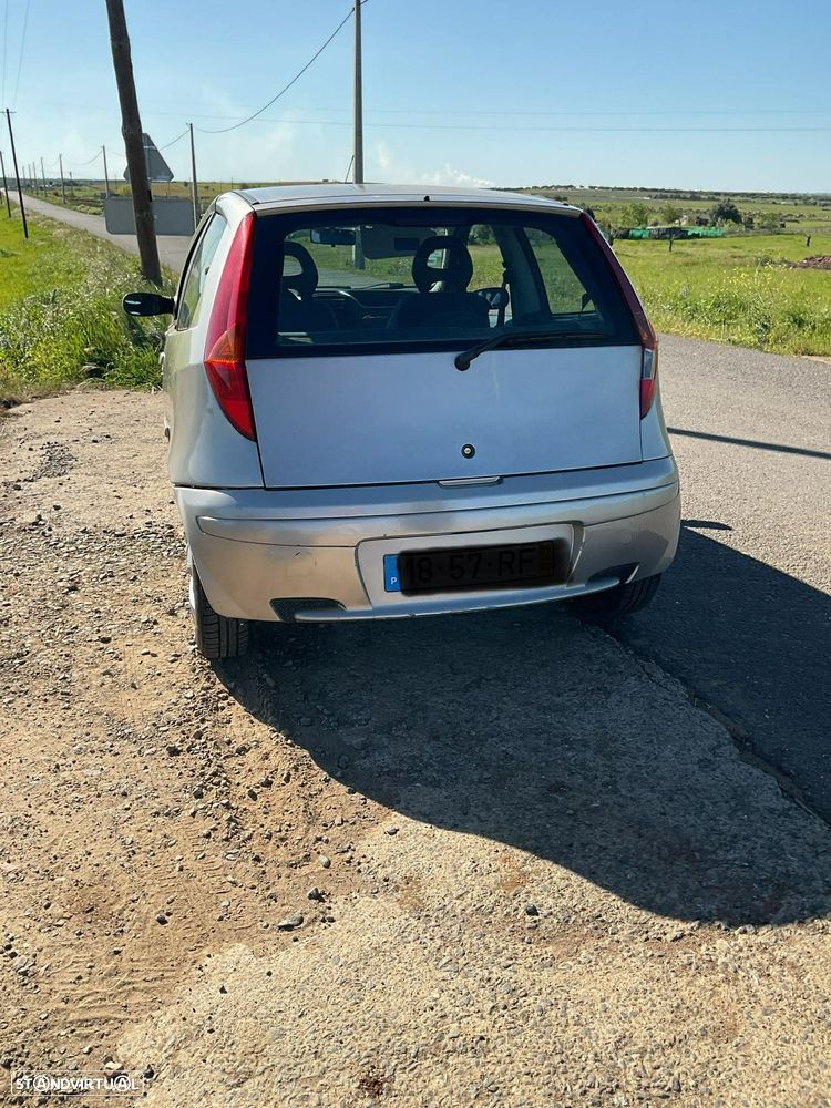Fiat Punto 1.2 16V HLX - 9