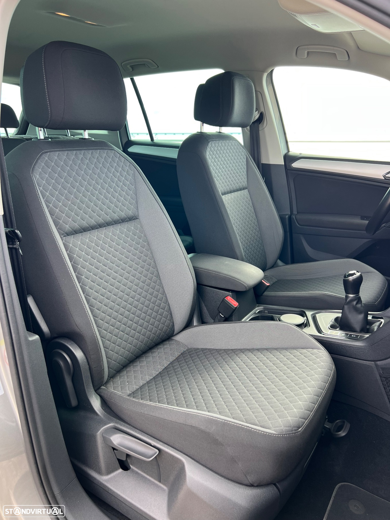 VW Tiguan 1.6 TDI Confortline - 28