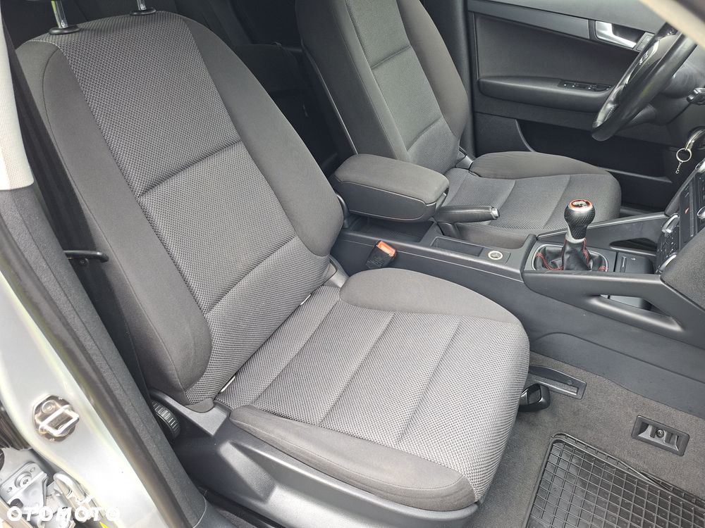 Audi A3 Sportback 2010 photo 5