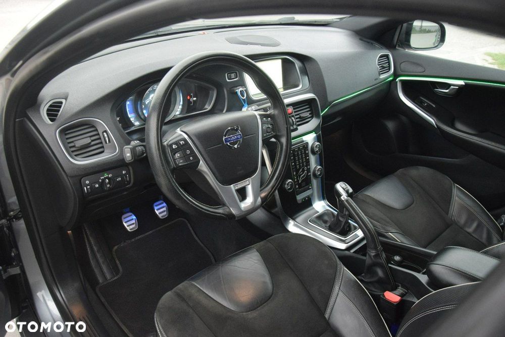 Volvo V40 D4 RDesign - 33
