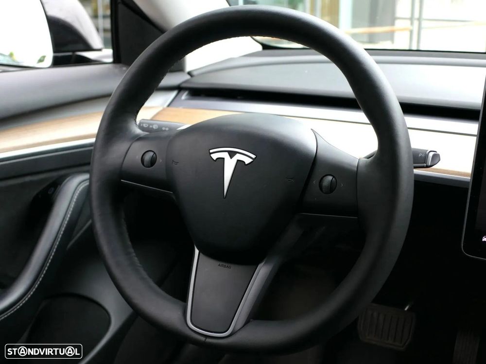Tesla Model 3 Long Range Tração Traseira - 37