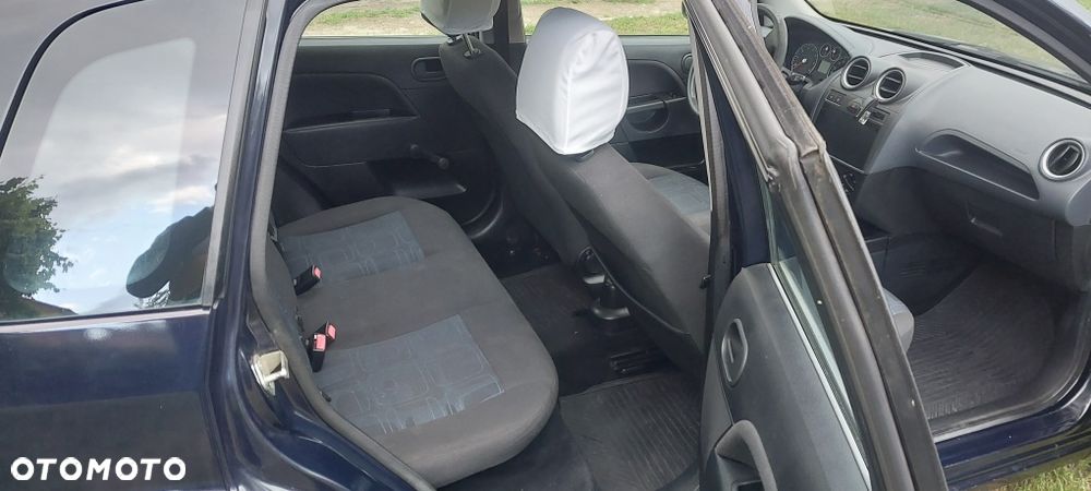 Ford Fiesta - 5