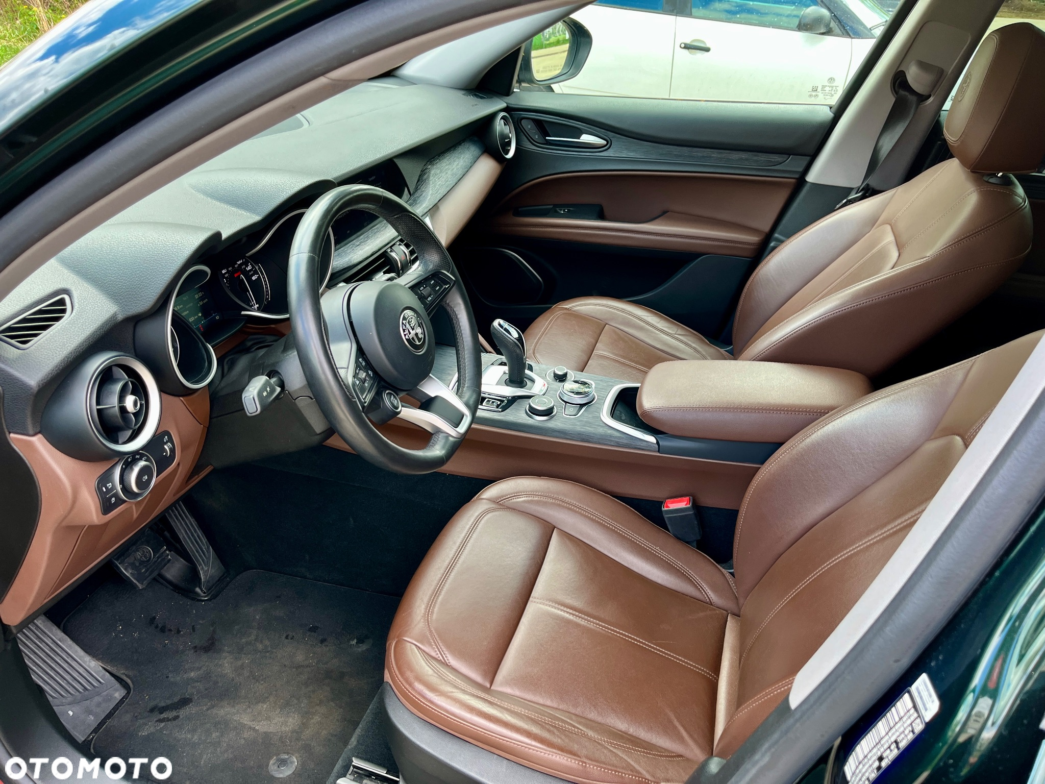 Alfa Romeo Stelvio - 8