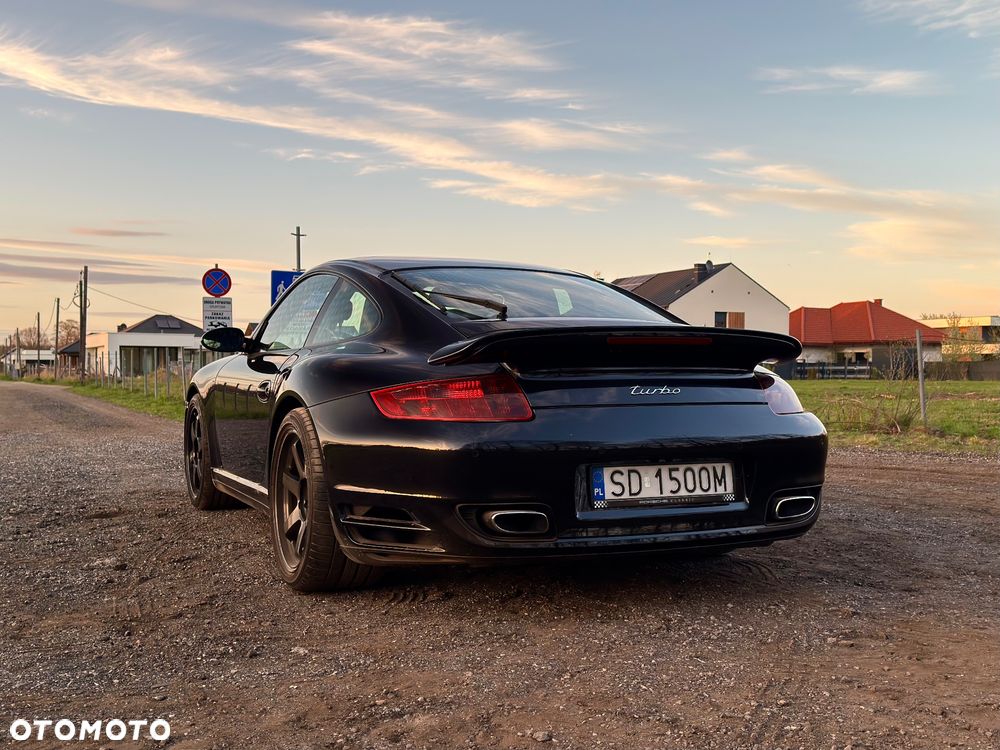 Porsche 911 - 26