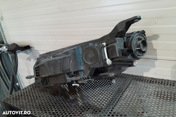 FAR DREAPTA  A1679068607 	 MX1253 Mercedes-Benz GLE 2 (W167) [2019 - - 4