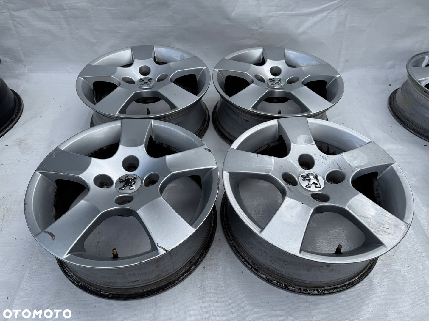 Felgi Peugeot 4x108 6J 16" ET27 710 - 2
