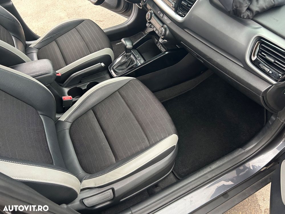 Kia Stonic 1.0 T-GDI 7DCT HP MHEV Trend - 23