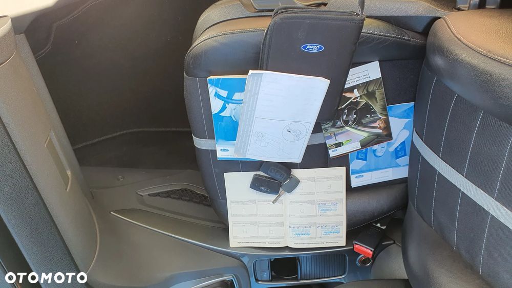 Ford Kuga 2.0 TDCi 4x4 Titanium - 30