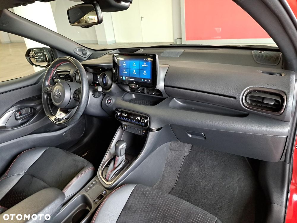 Toyota Yaris - 17