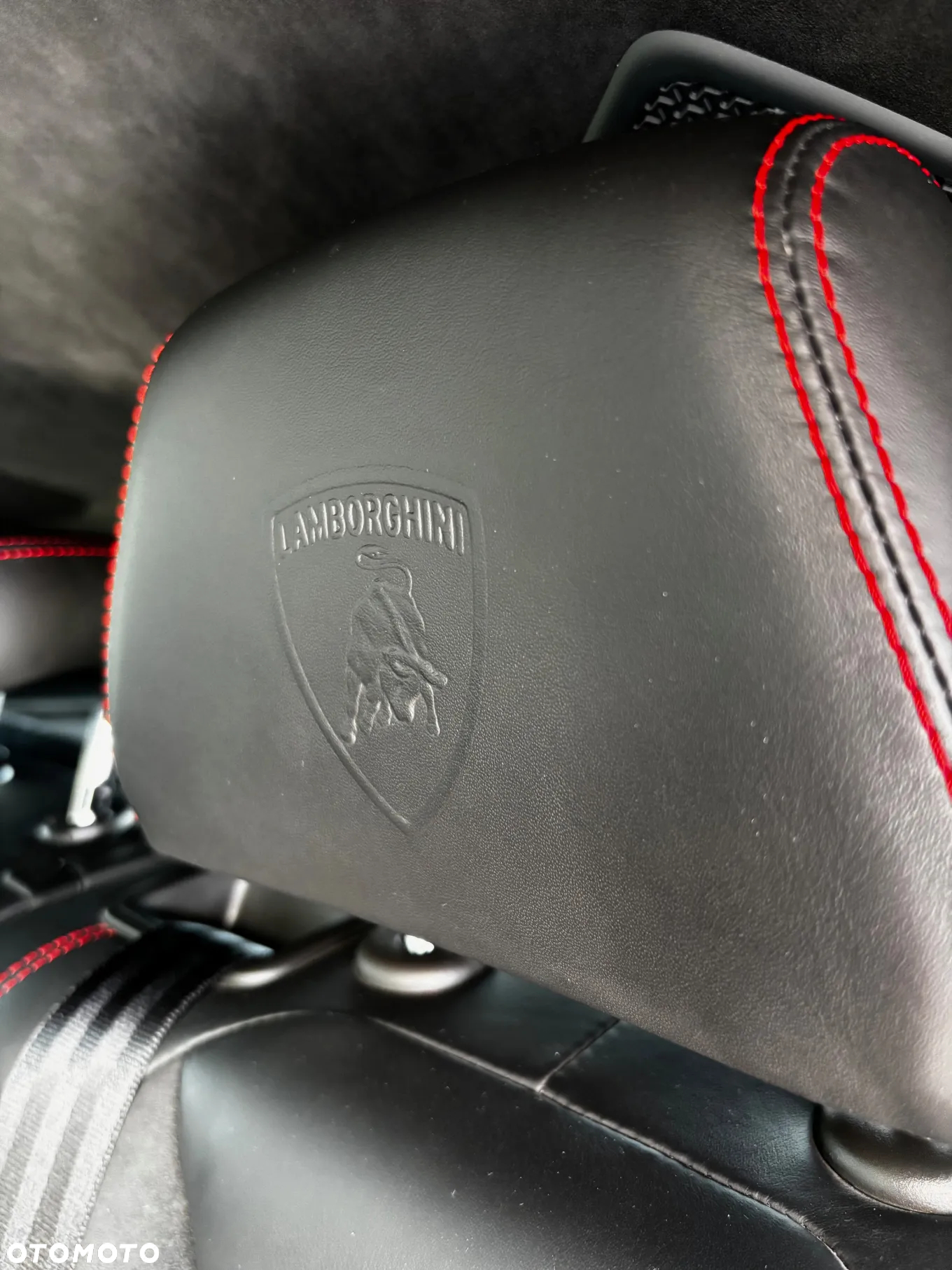 Lamborghini Urus Standard - 21