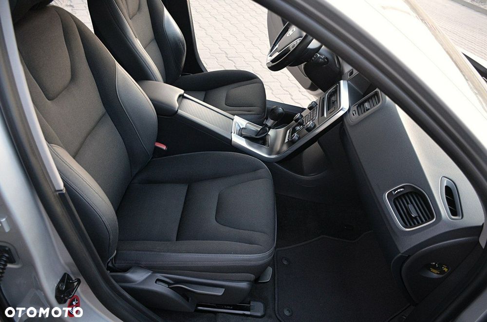 Volvo V60 - 24