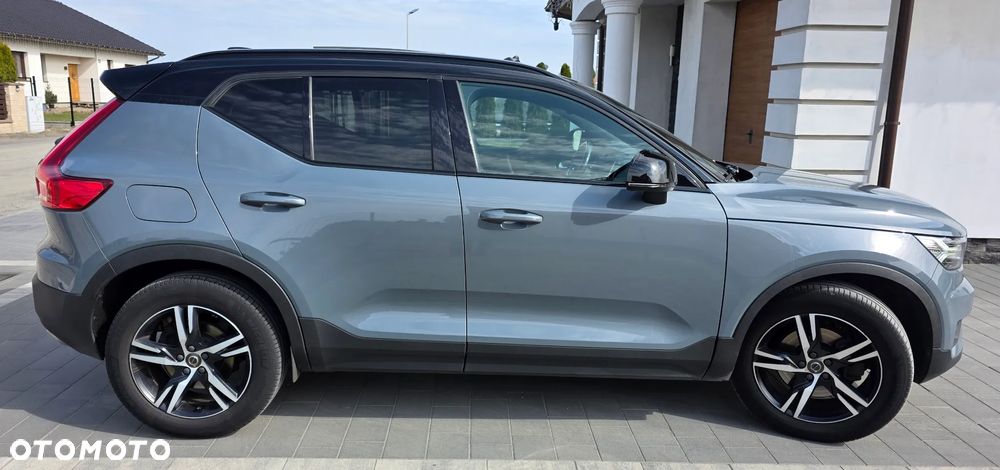 Volvo XC 40 D4 AWD Geartronic R-Design - 5