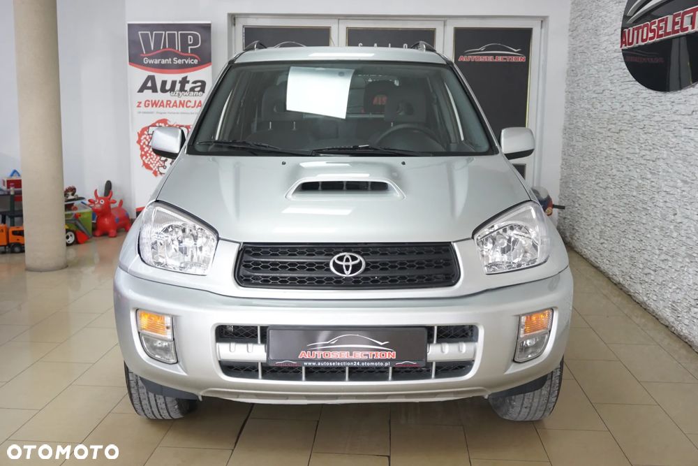 Toyota RAV4 D-4D 4x4 - 2